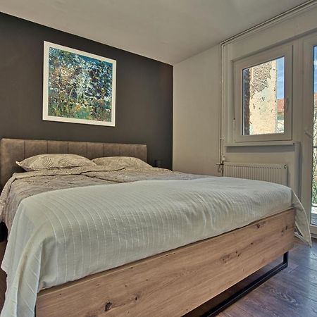 Jupiter Apartment Zagreb Centar Buitenkant foto